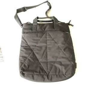 Targus laptop shoulder/hand bag 14.5x16